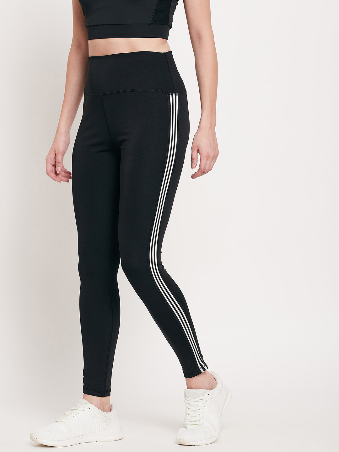 Women Black and White Line Slim Fit Rapid-Dry Antimicrobial Legging